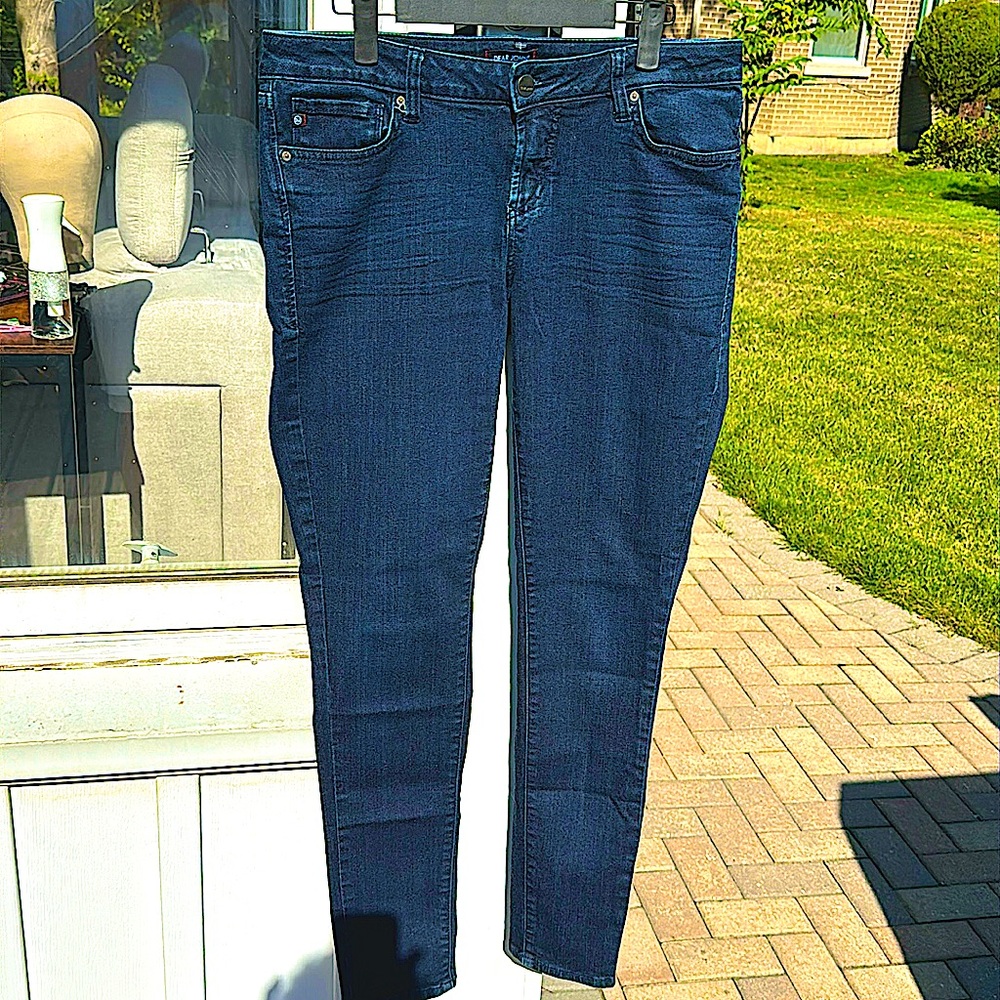 DEAR JOHN JOYRICH SKINNY COMFORT JEANS. Black. Size 29